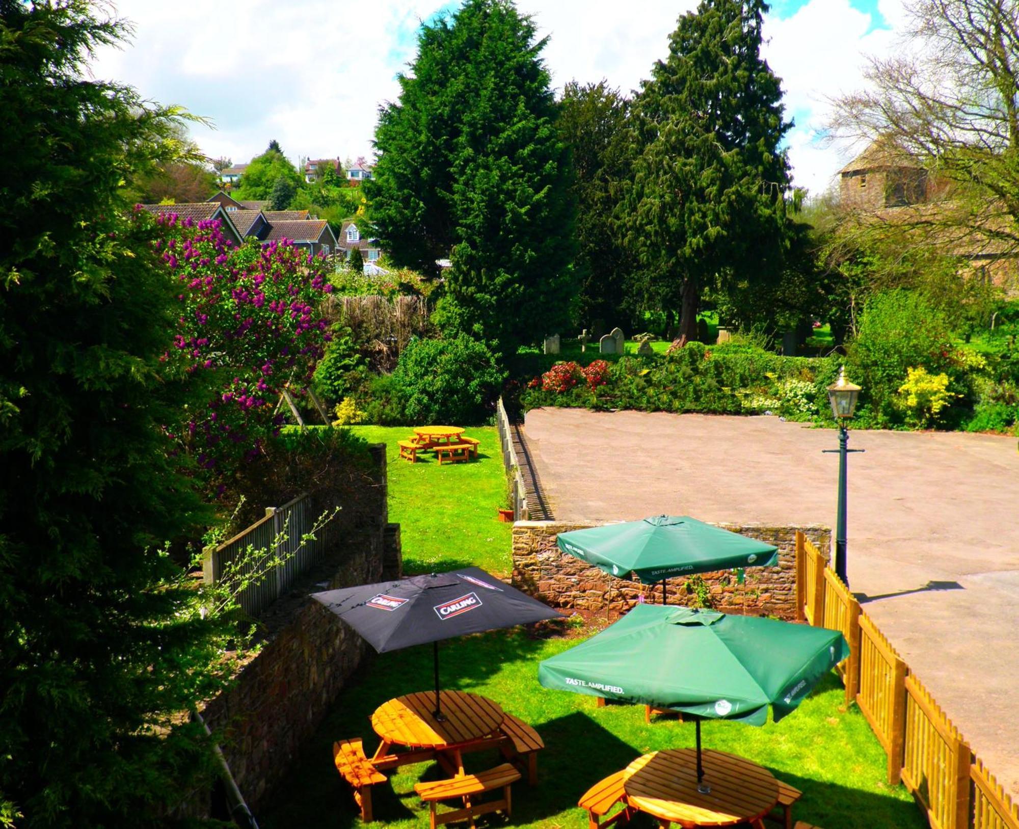 The George Inn & Millingbrook Lodge Ltd Lydney Exterior photo