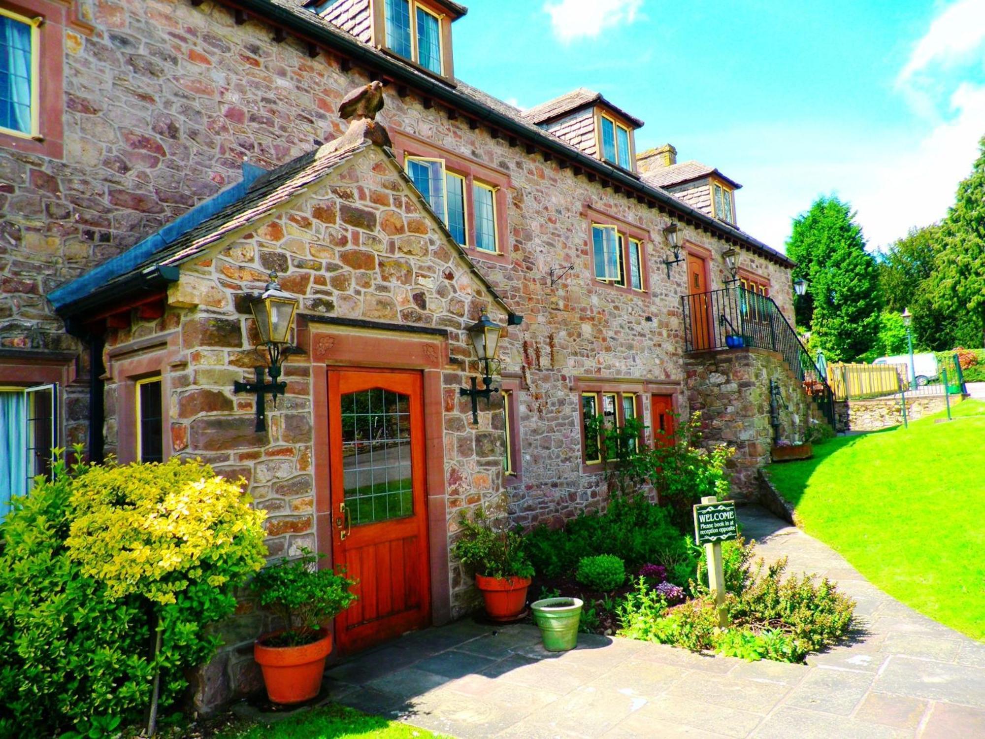 The George Inn & Millingbrook Lodge Ltd Lydney Exterior photo